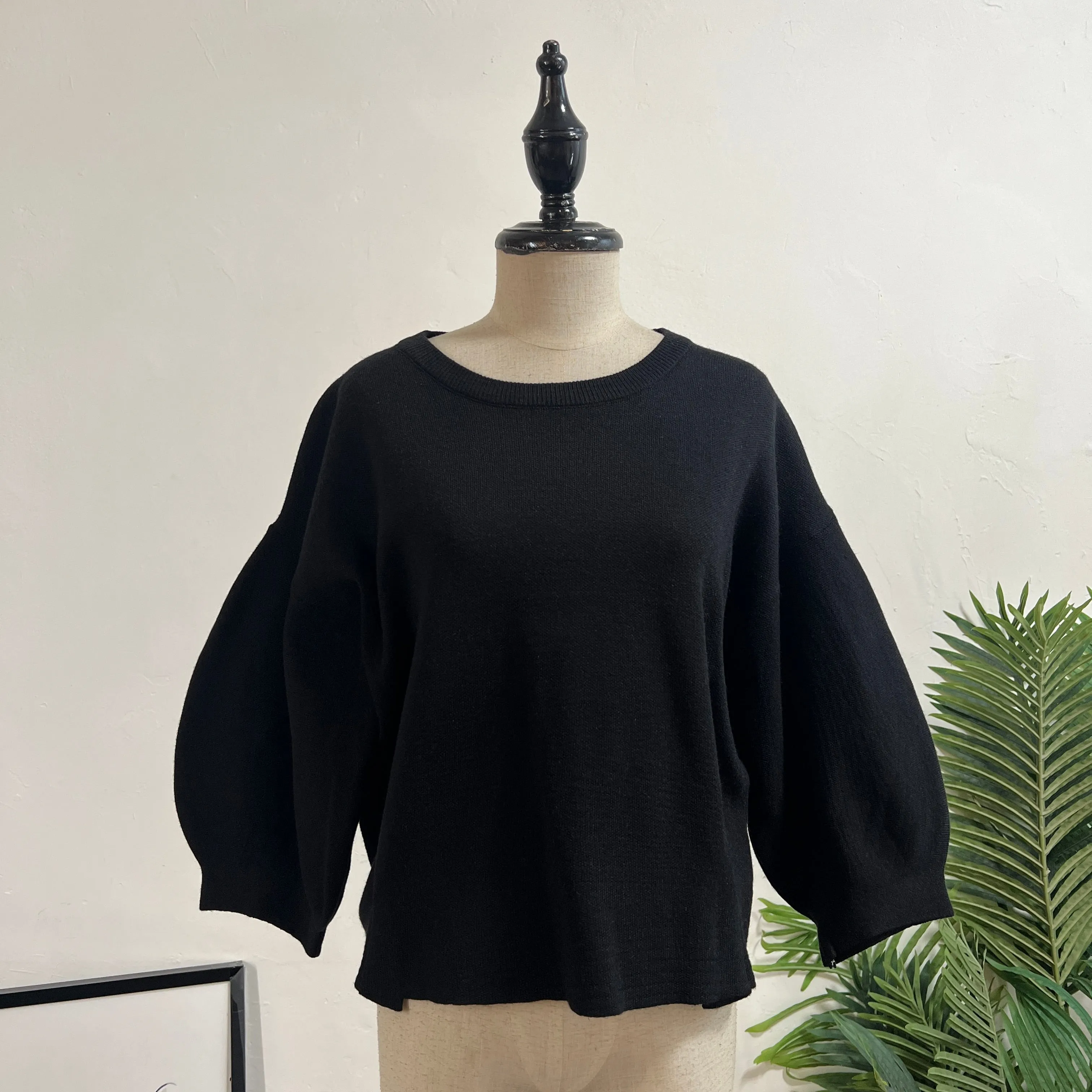 241057 - Simple Knit Top (20% Off)