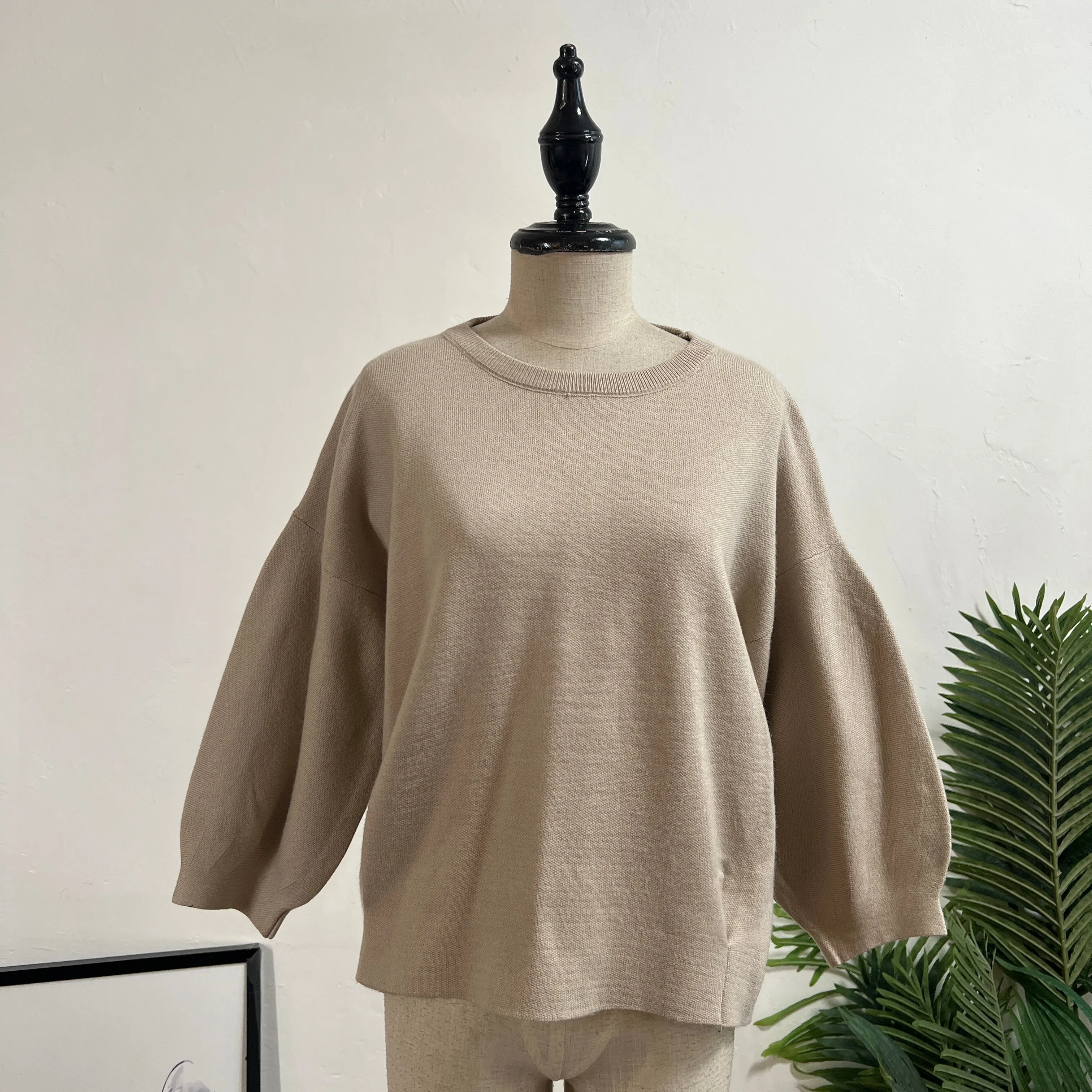 241057 - Simple Knit Top (20% Off)