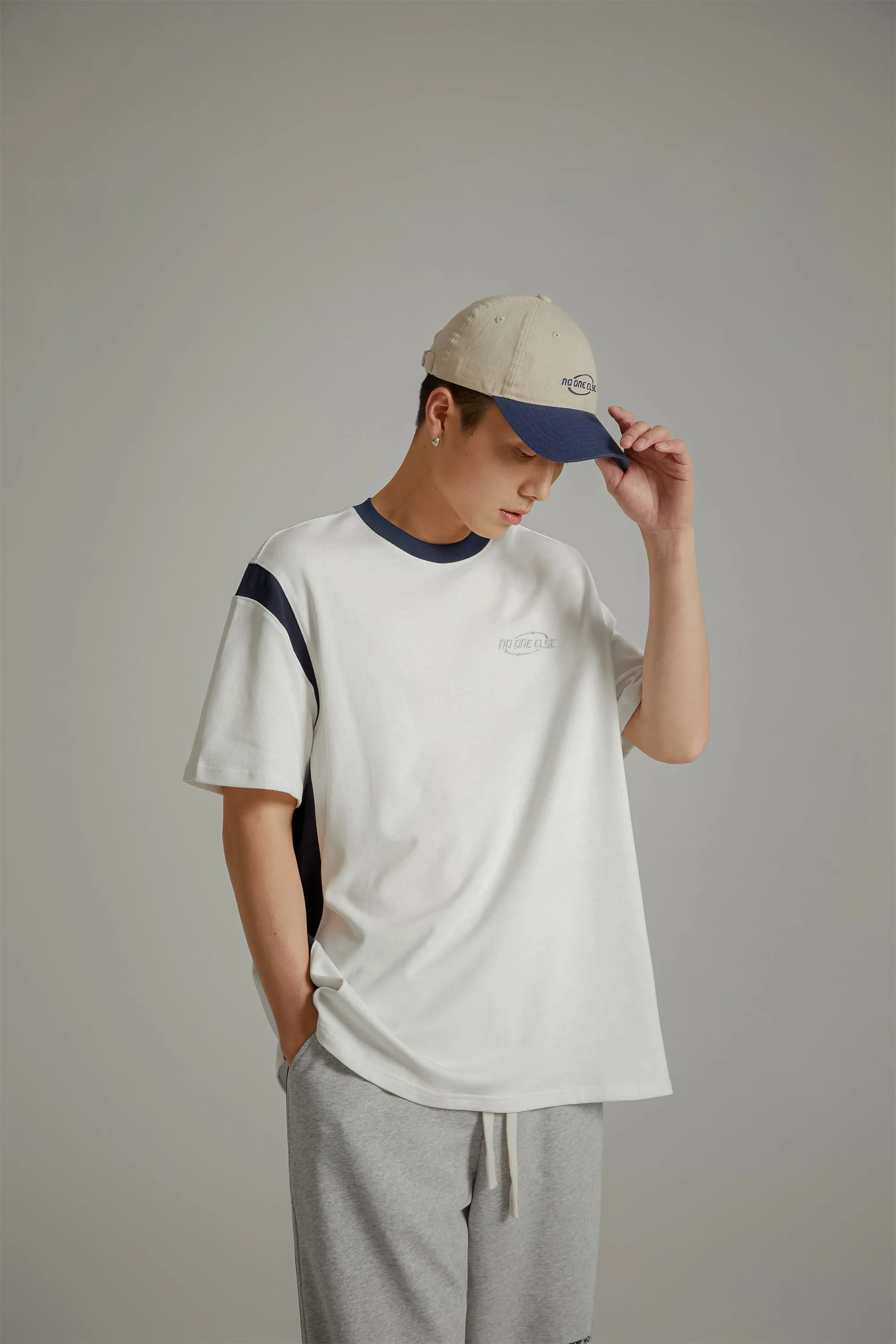 Color Matching Line Loose Fit T-Shirt