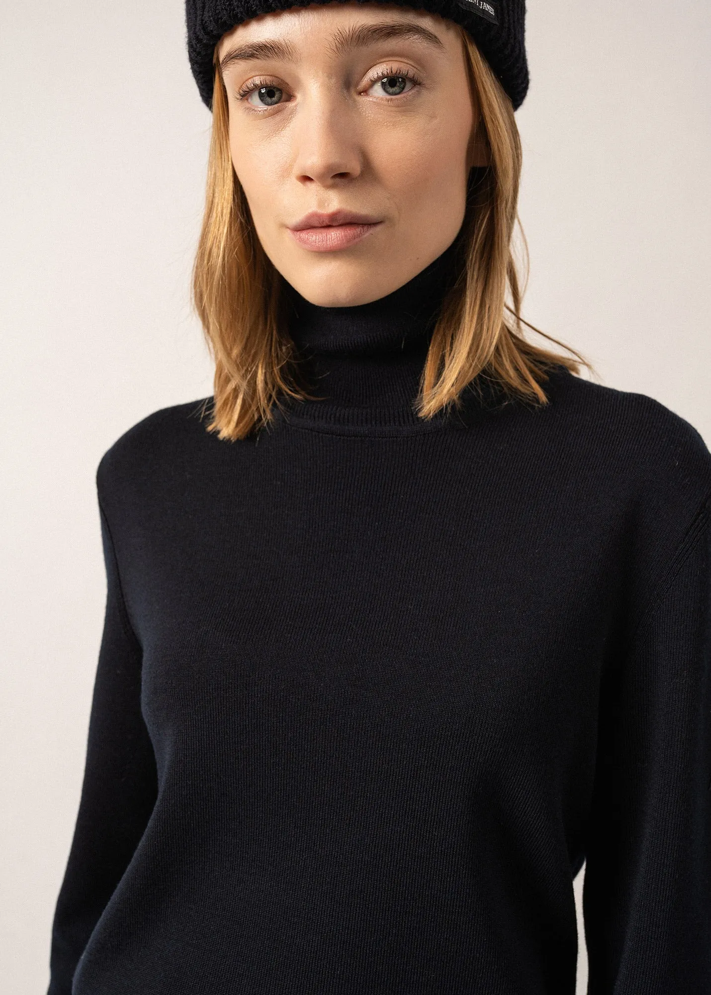 Houat turtleneck jumper - in wool (NAVY)