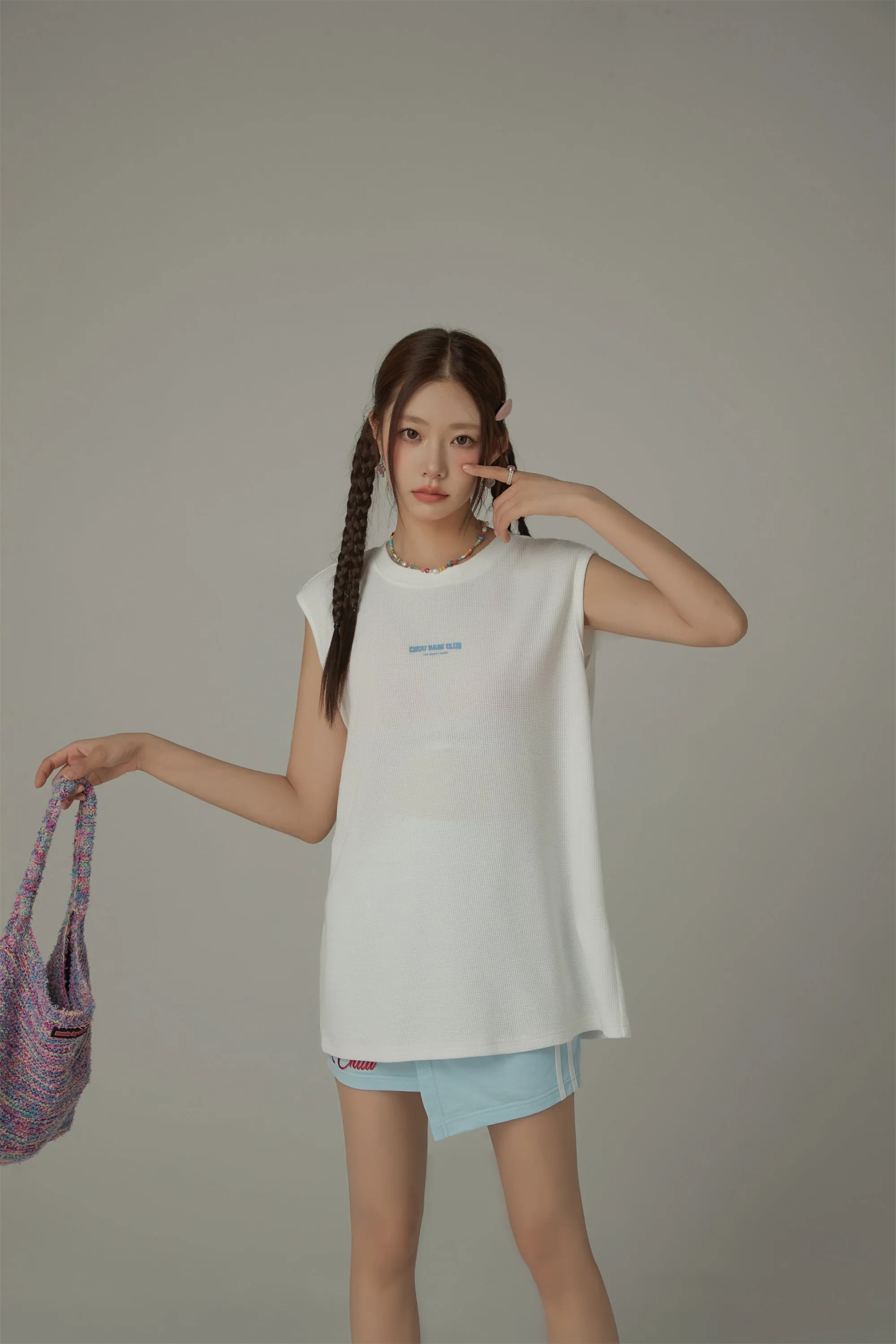 Simple Waffle Loose Fit Sleeveless Mid Length T-Shirt