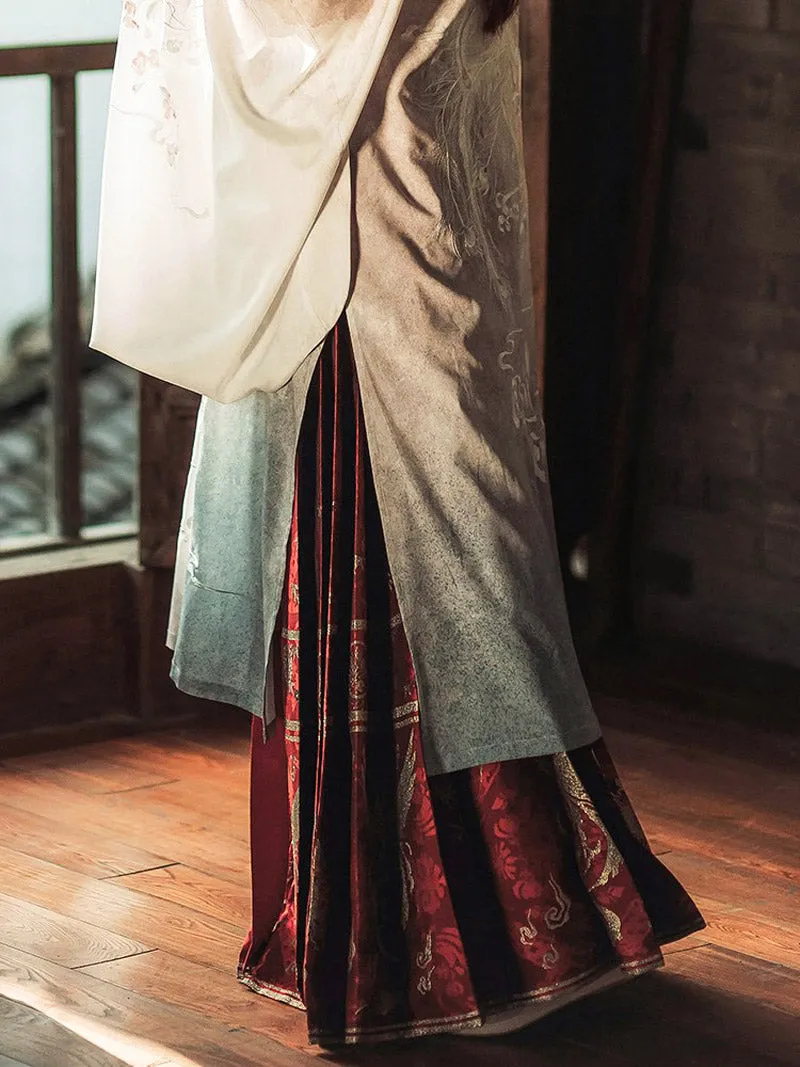 Woven Gold Phoenix and Xiangyun Floral Yarn-dyed Jacquard Cloth Mamianqun Hanfu Skirt Daily Wear